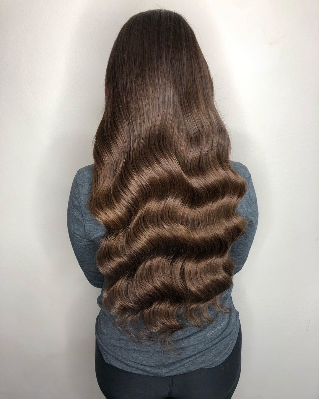 Sleek Curls for Long Tresses