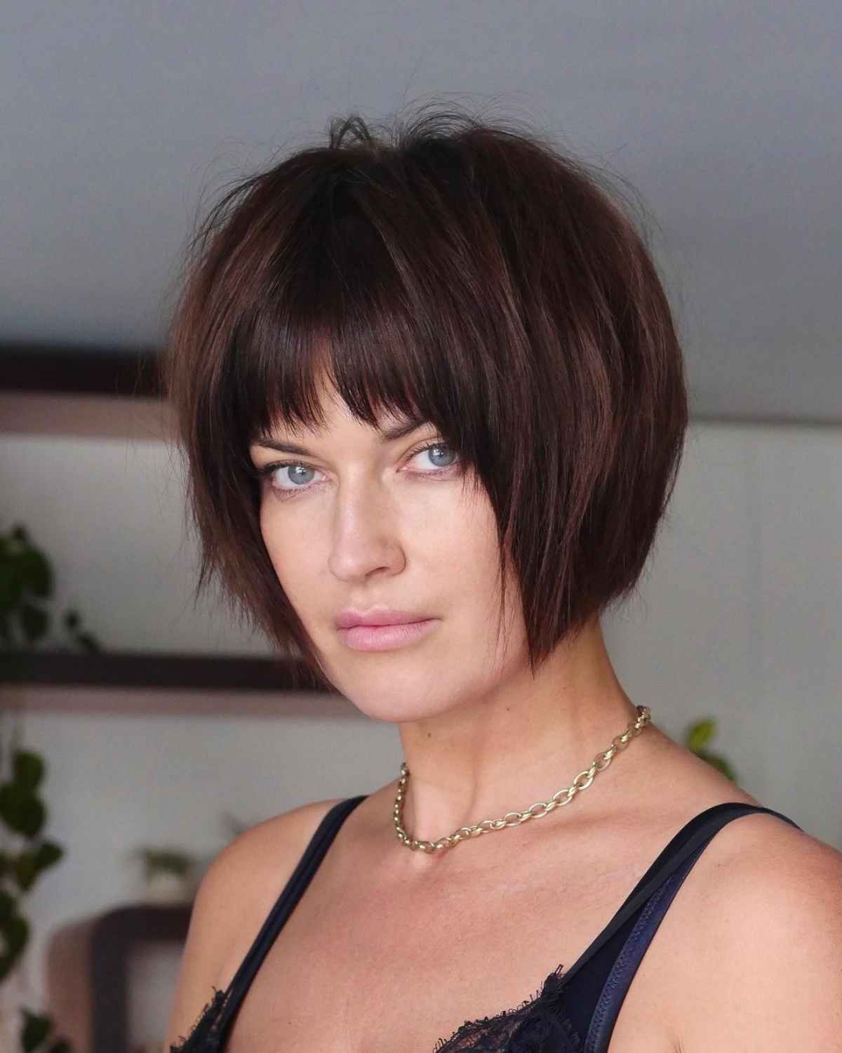 Jaw-Length Softly Textured Bob Cut with Fringe