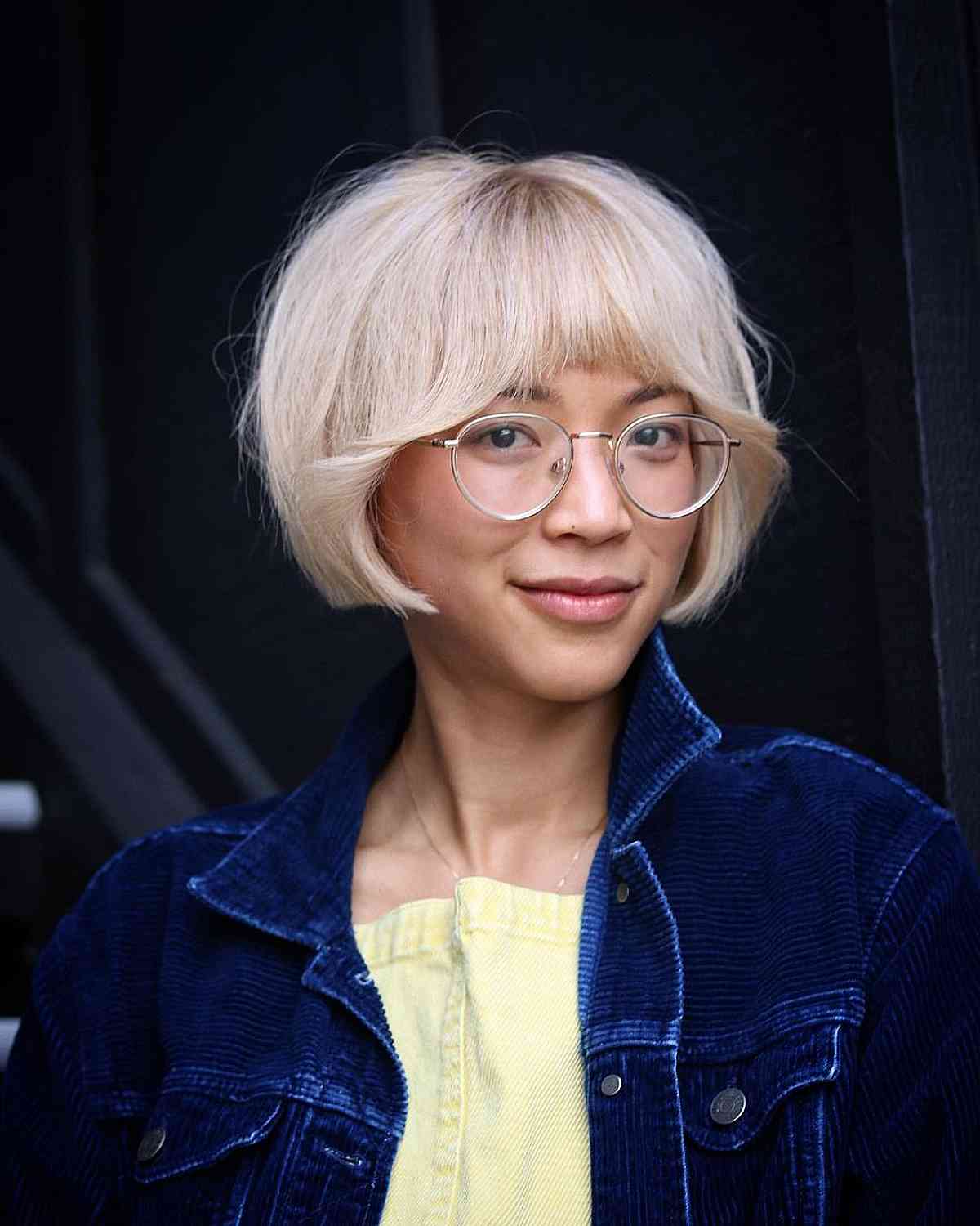Stylish Blonde Bob with Framing Layers at Jaw-Length