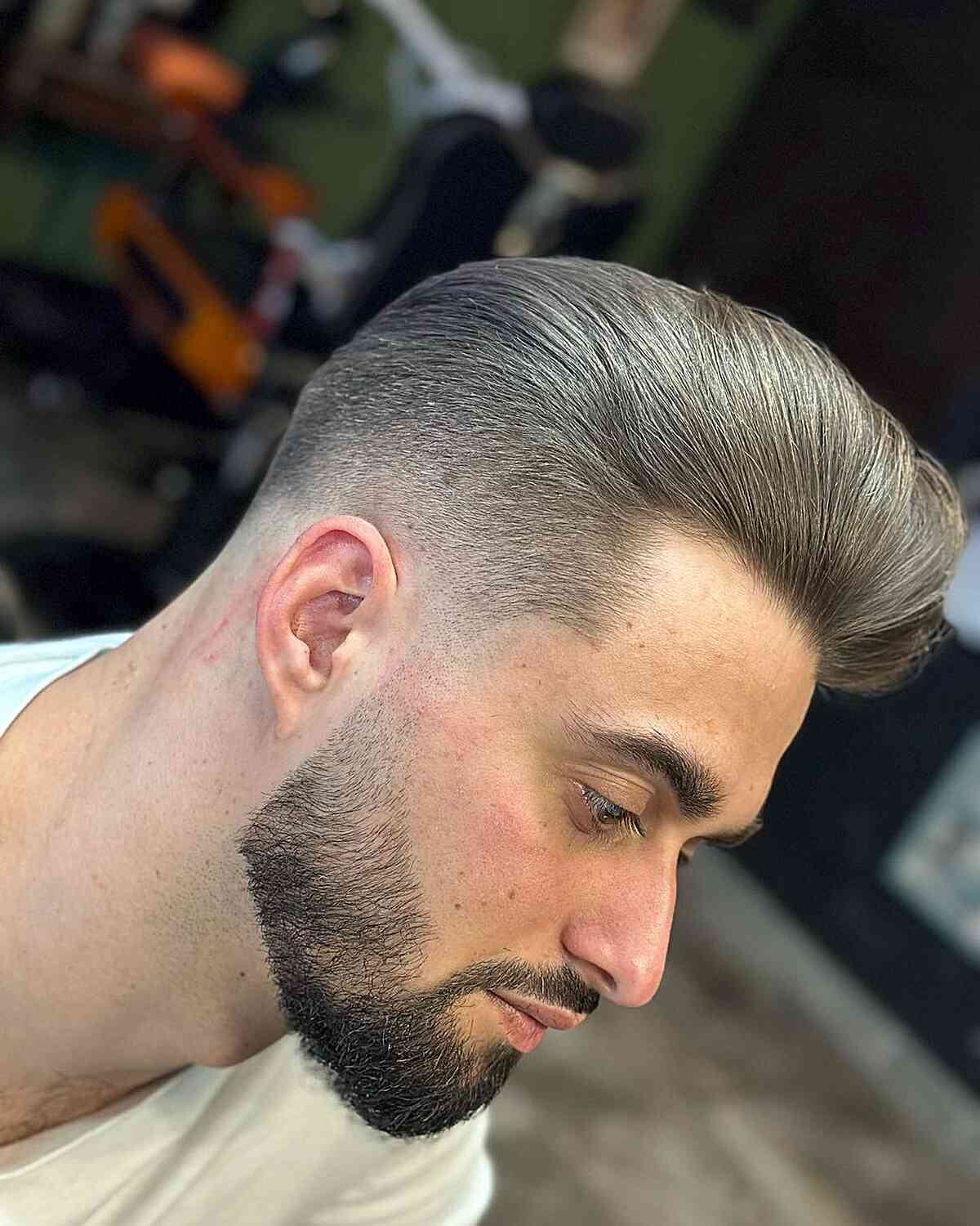 Men's Stylish Faded Pompadour Haircut