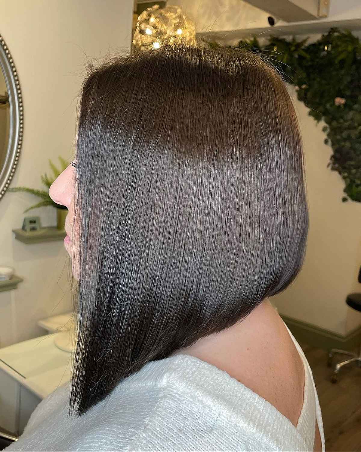 Stylish Graduated Brown Lob