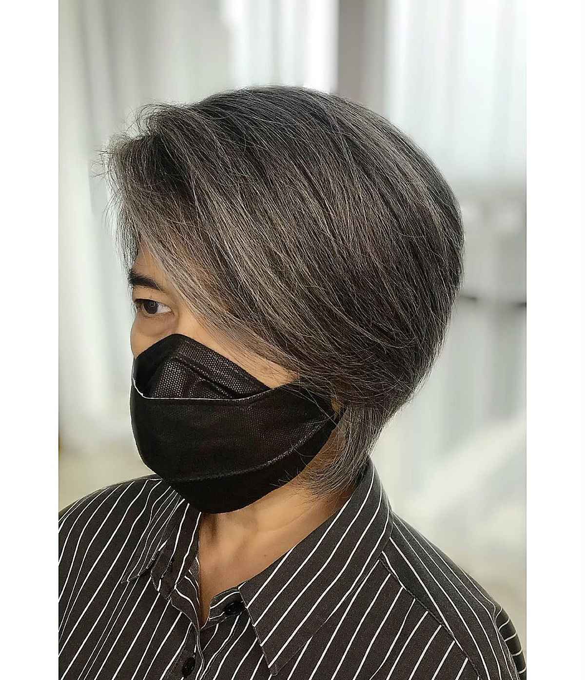 Stylish Graduated Pixie Bob for Salt-and-Pepper Tresses