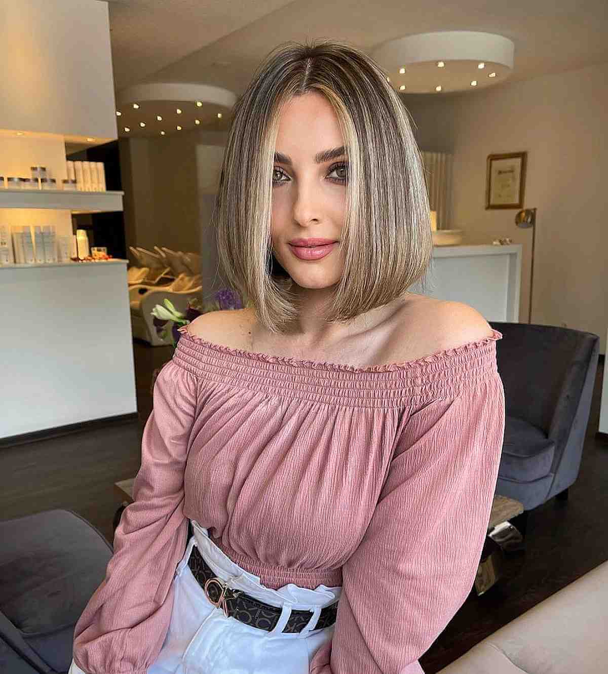 Chic Neck-Length Straight Long Bob with Blonde Balayage