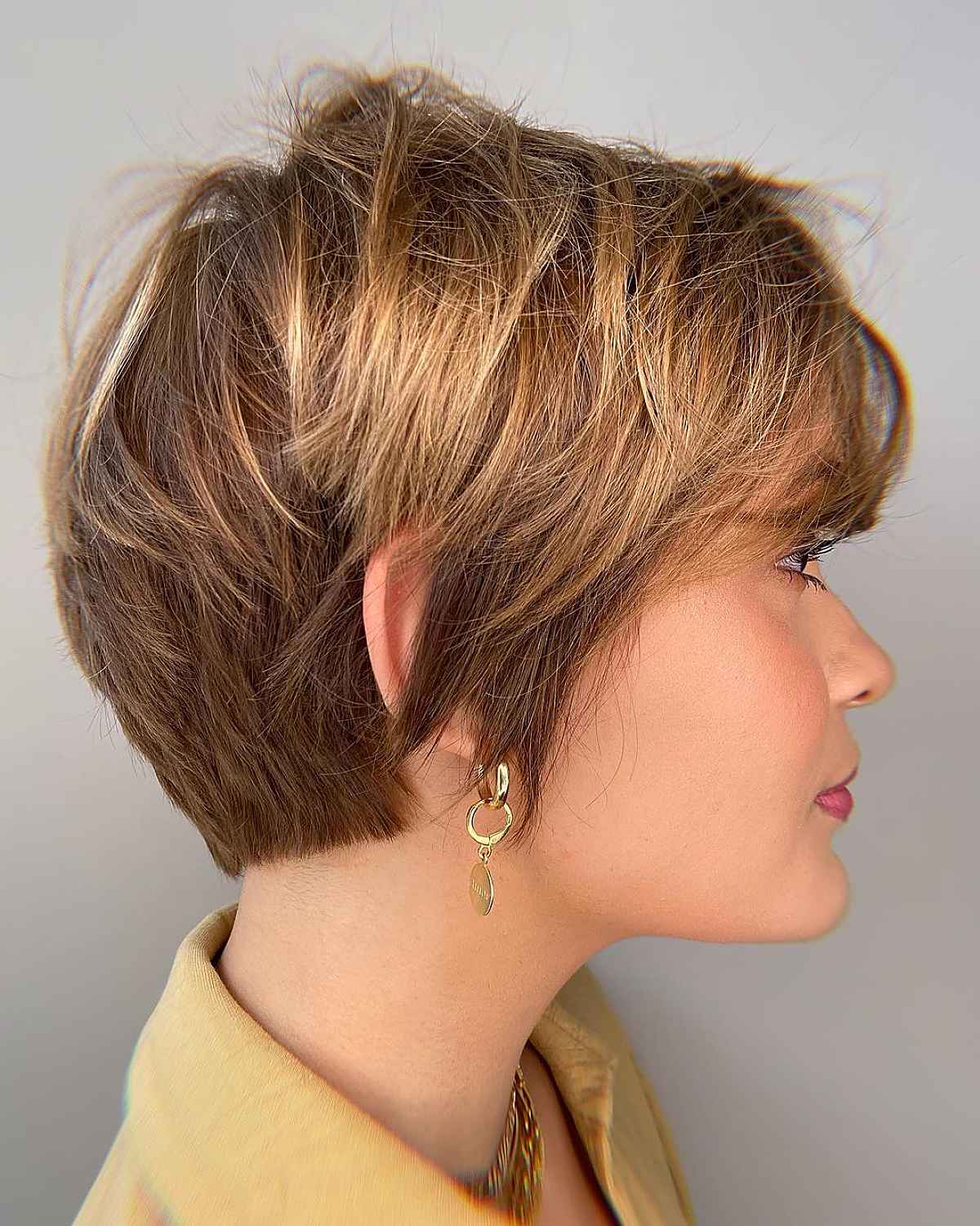 Stylish Textured Bixie with Layered Taper