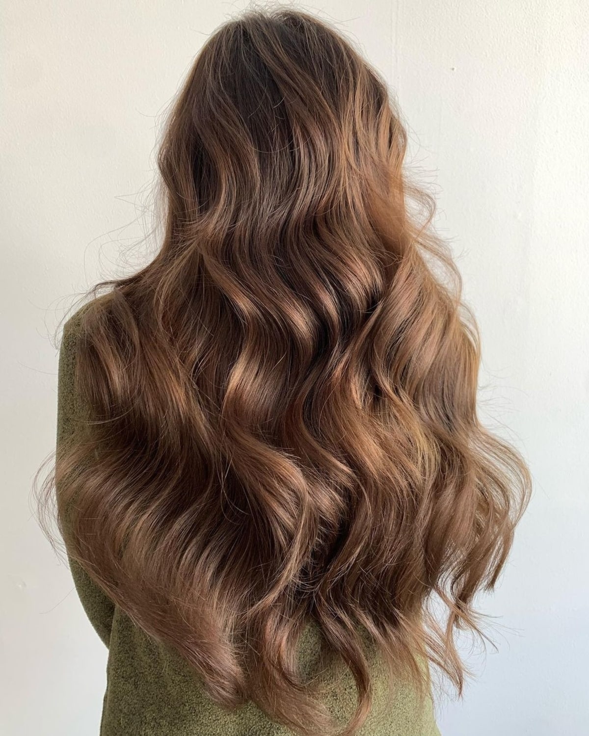 Subtle mocha caramel hue