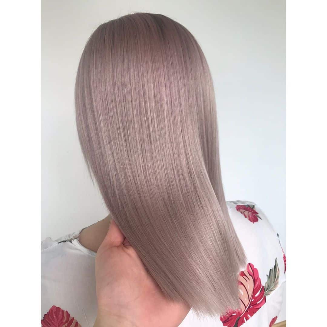 soft pastel blonde and lowlights