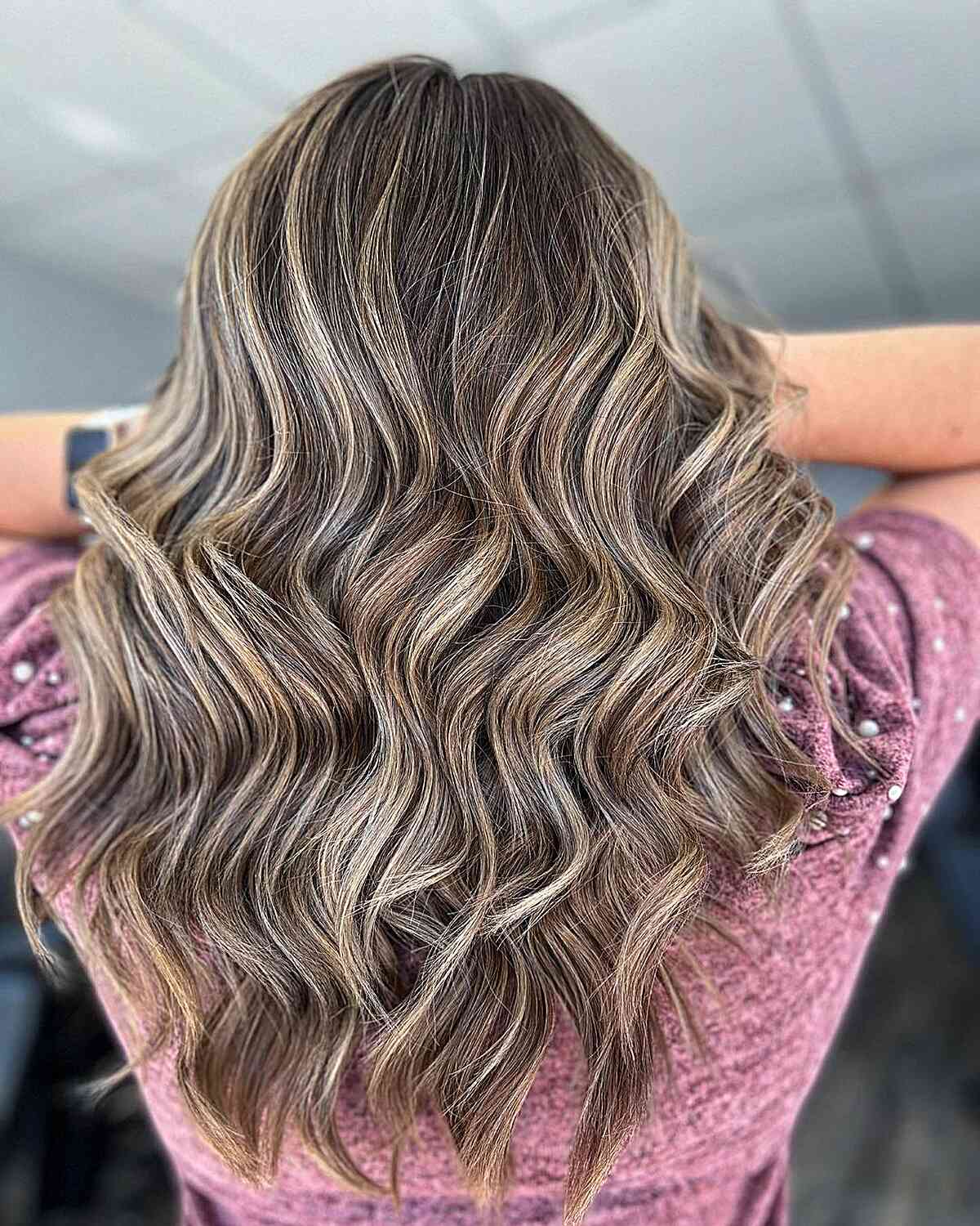 Sunlit Dark Brunette Balayage with Blonde Highlights for Medium-Length Layers