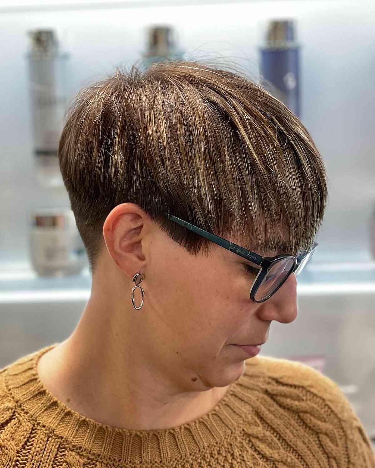 Tapered Pixie Hairstyle Accented with Babylights