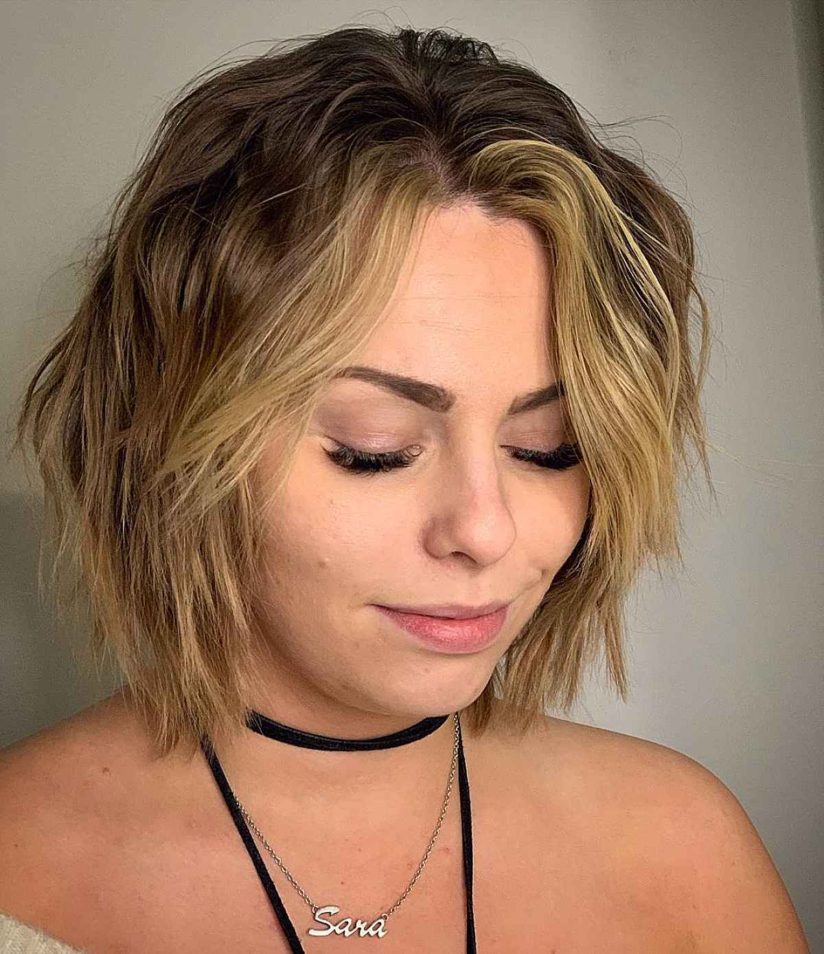 Textured Bob with Framing Layers for Thick Hair