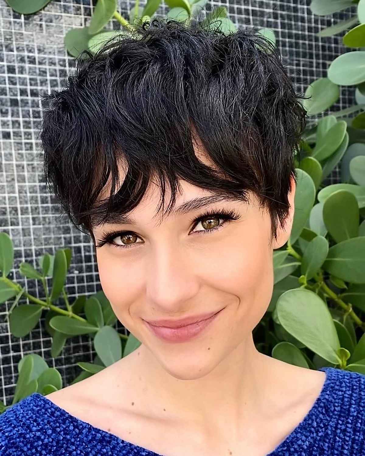 Textured Fringe on Choppy Pixie Hairstyle