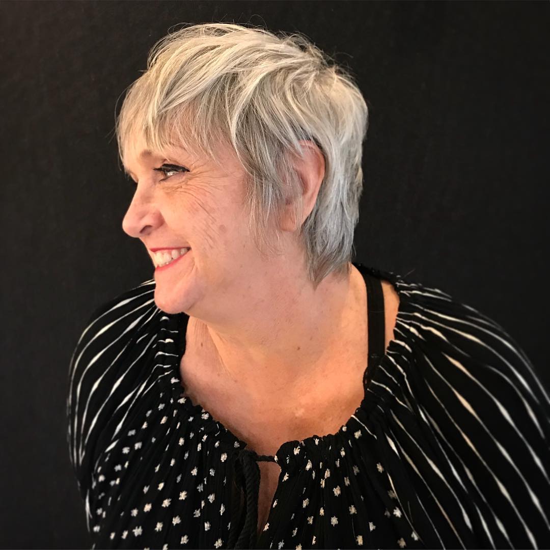 Textured shaggy haircut for older women with fine hair