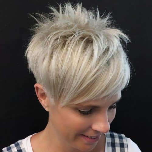 textured spiky hairstyle with extended fringes for women over 60