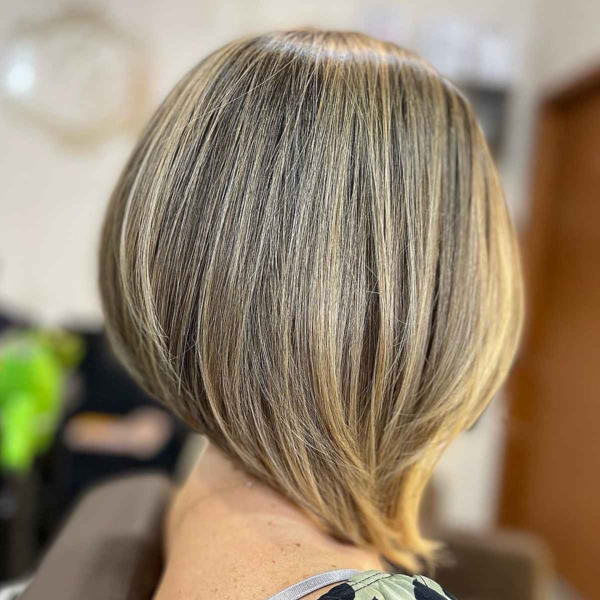 The Long inverted mid-length Bob