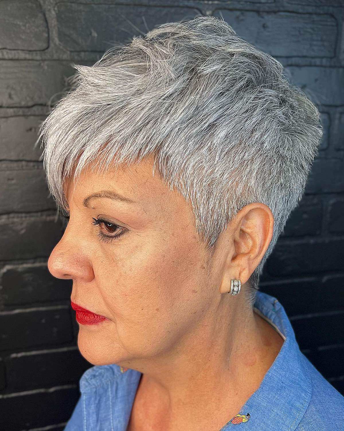 the trendy ultra-short pixie for older women over 60