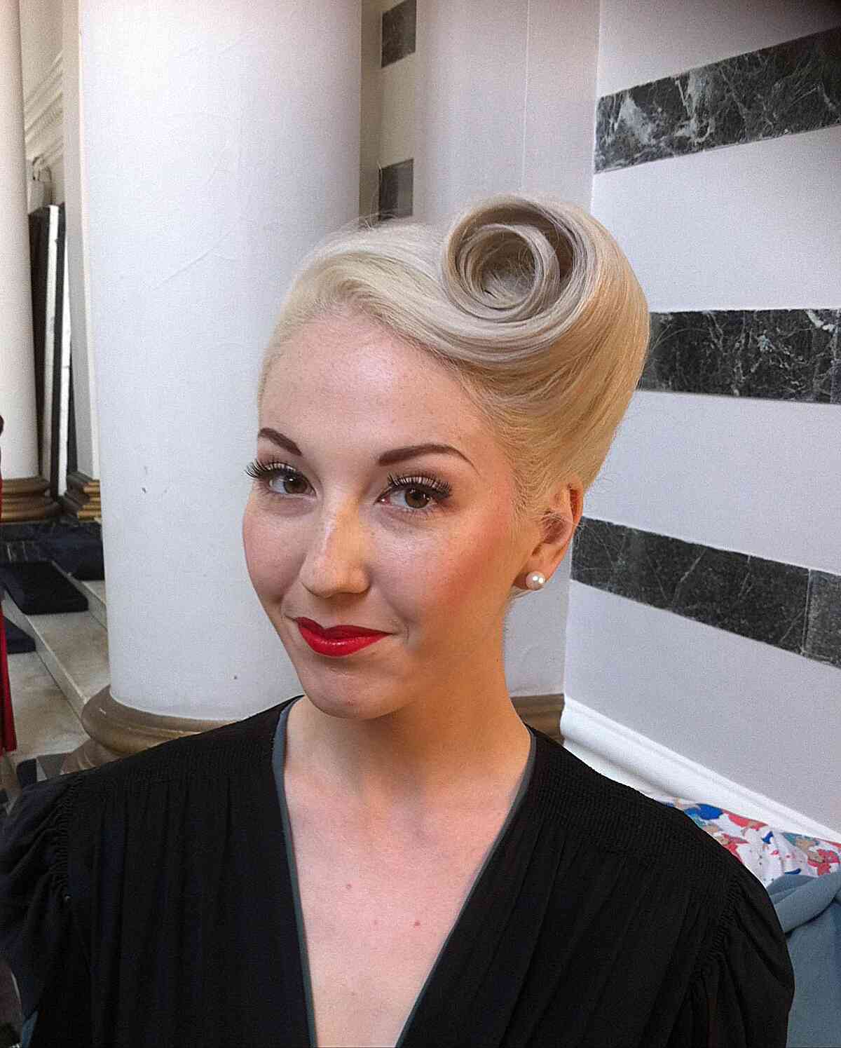 Victory Roll Hairstyle Echoing the 40s
