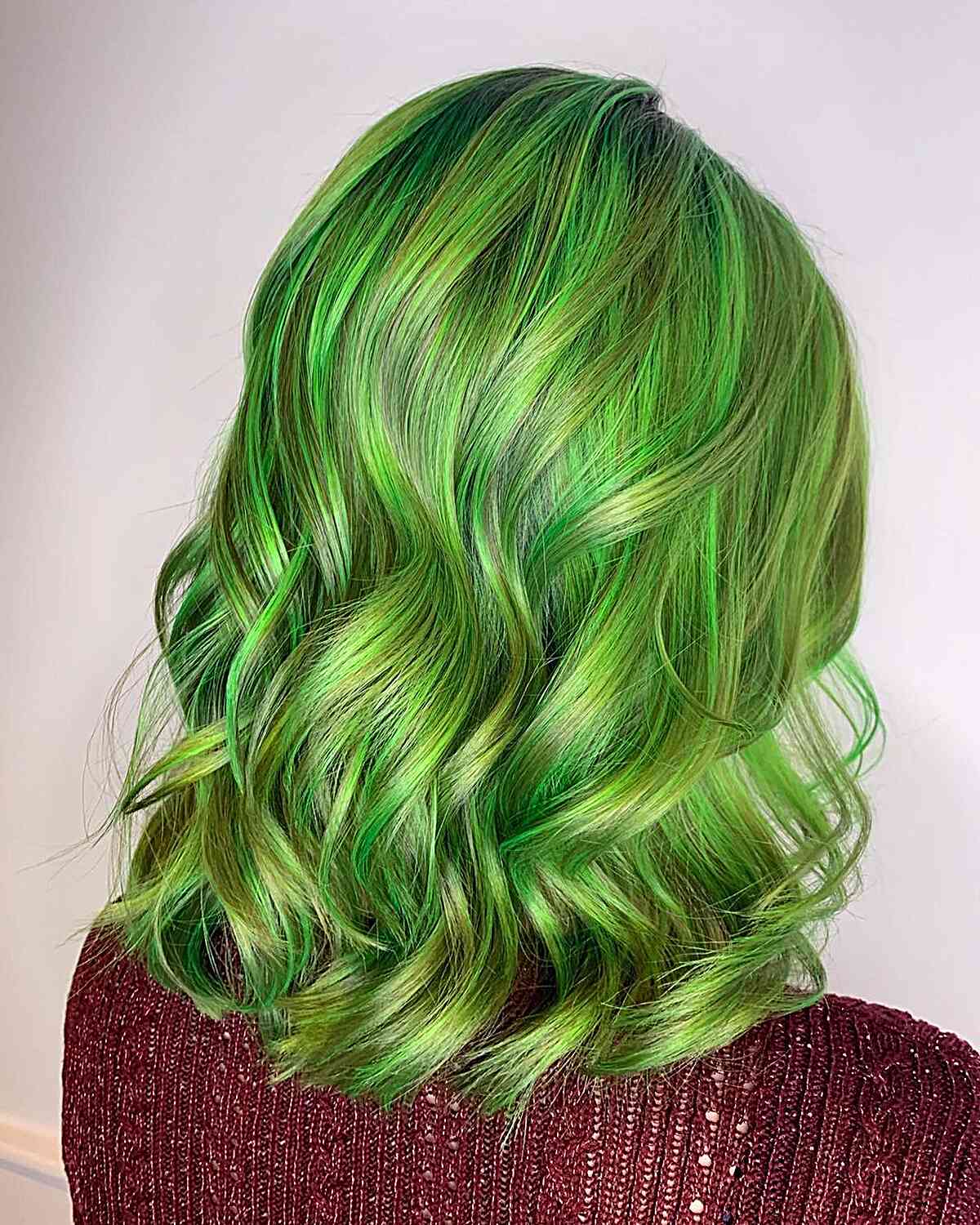 Vintage Rockabilly Green Shoulder Lengths