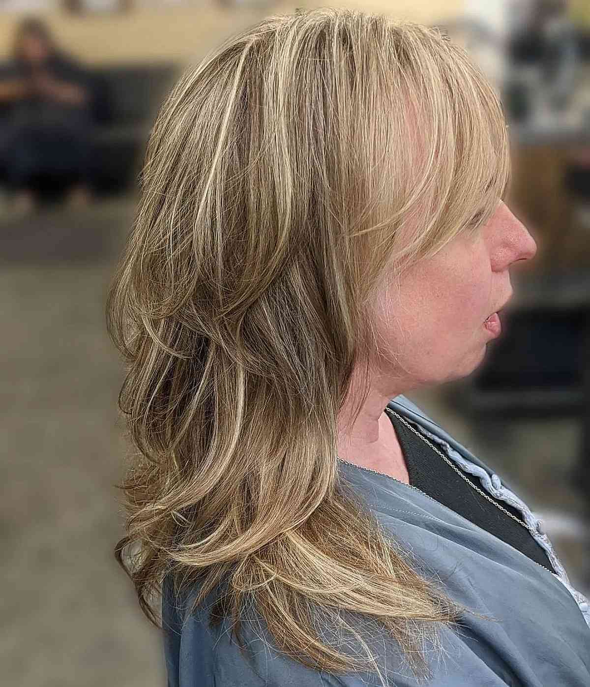 Multi-Layered Shag Haircut on Ladies in Their 40s