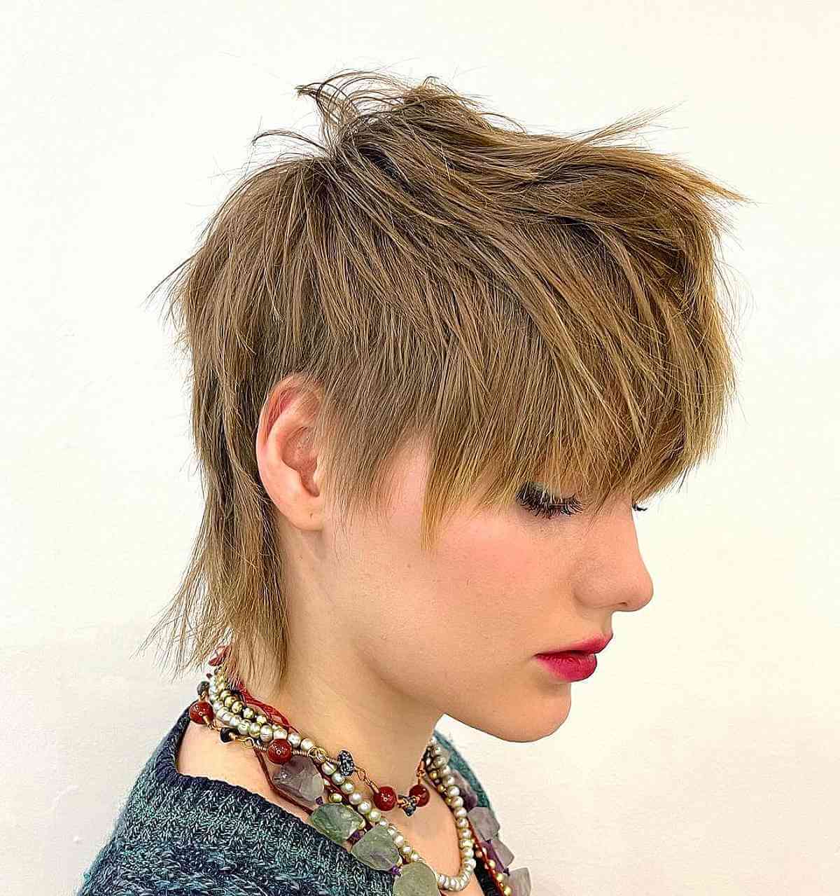 Multi-Layered Short Mullet with Choppy Layers