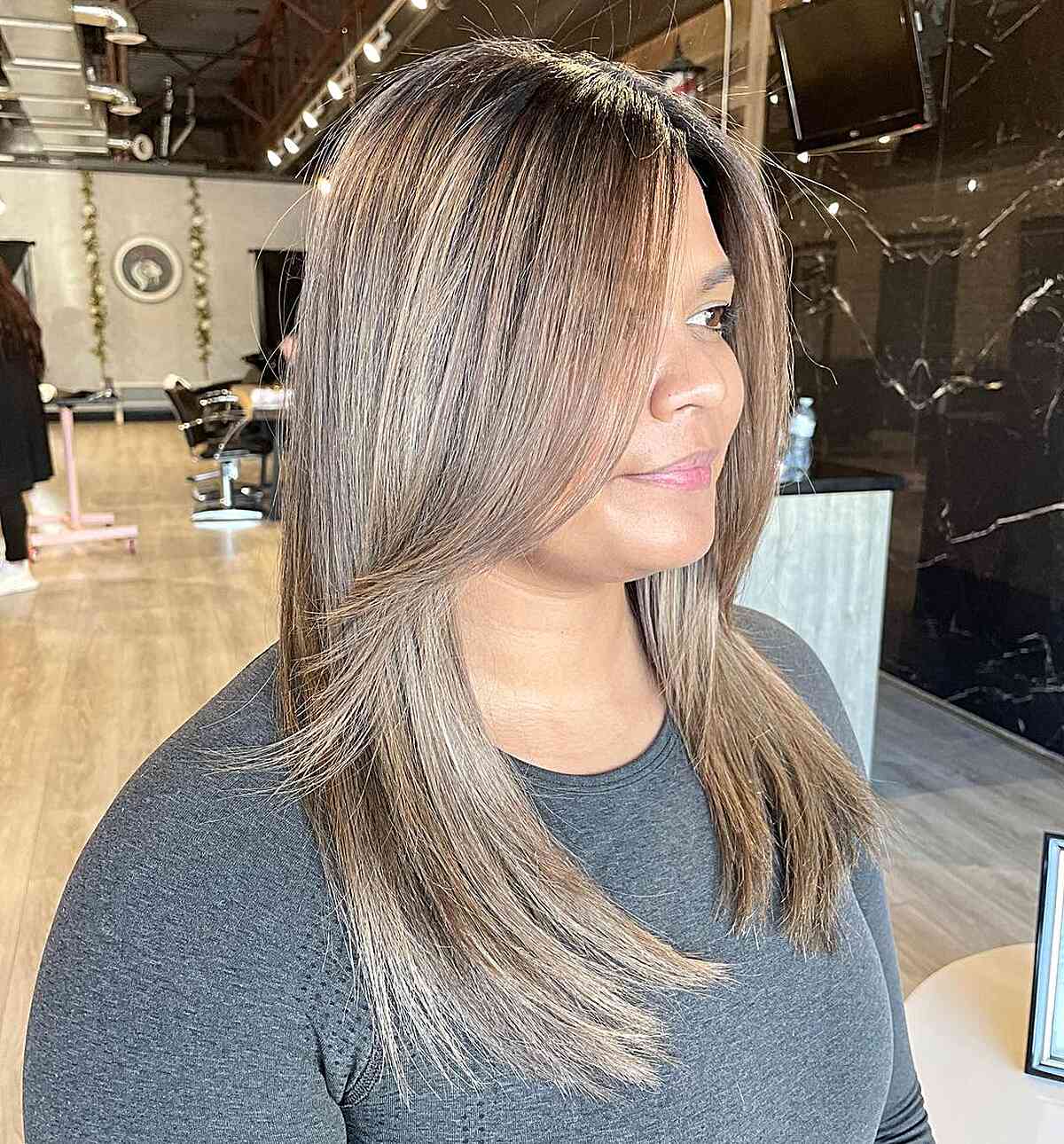 Mushroom Ash Blonde with Root Smudge for Mid-Length Straight Hair
