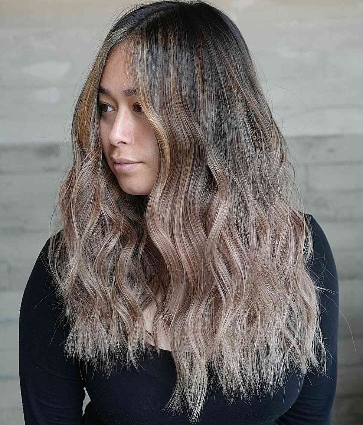 Mid-Long Mushroom Bronde Ombre Balayage Hair with Money Piece and Beach Waves