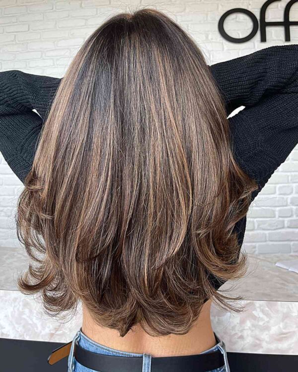 25 Gorgeous Mushroom Brown Balayage Hair Color Ideas   Mushroom Brown Balayage With Dark Roots 600x750 