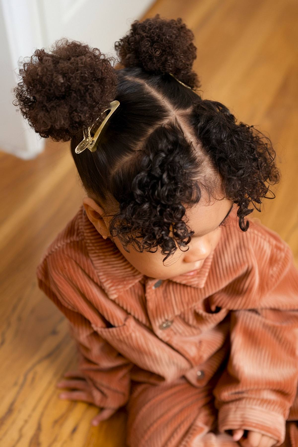 Toddler hairstyle with two puffs for 3C hair