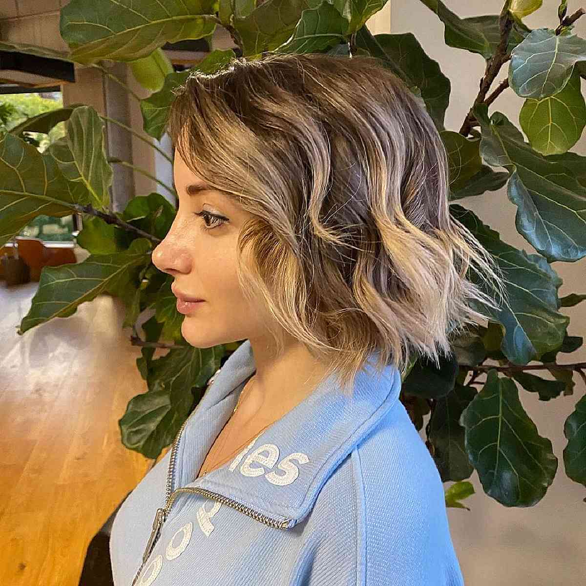Neck-Length Layered Bob with Soft Waves