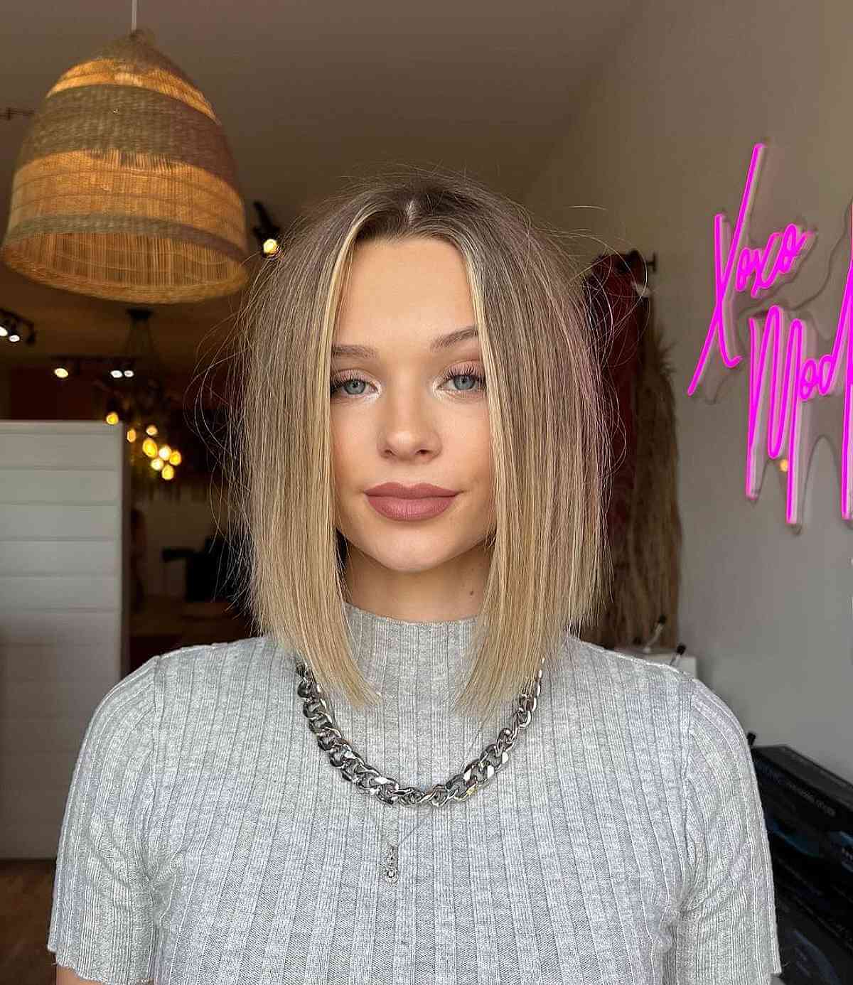 Neck-Length Lob Haircut for Fine Haired Ladies