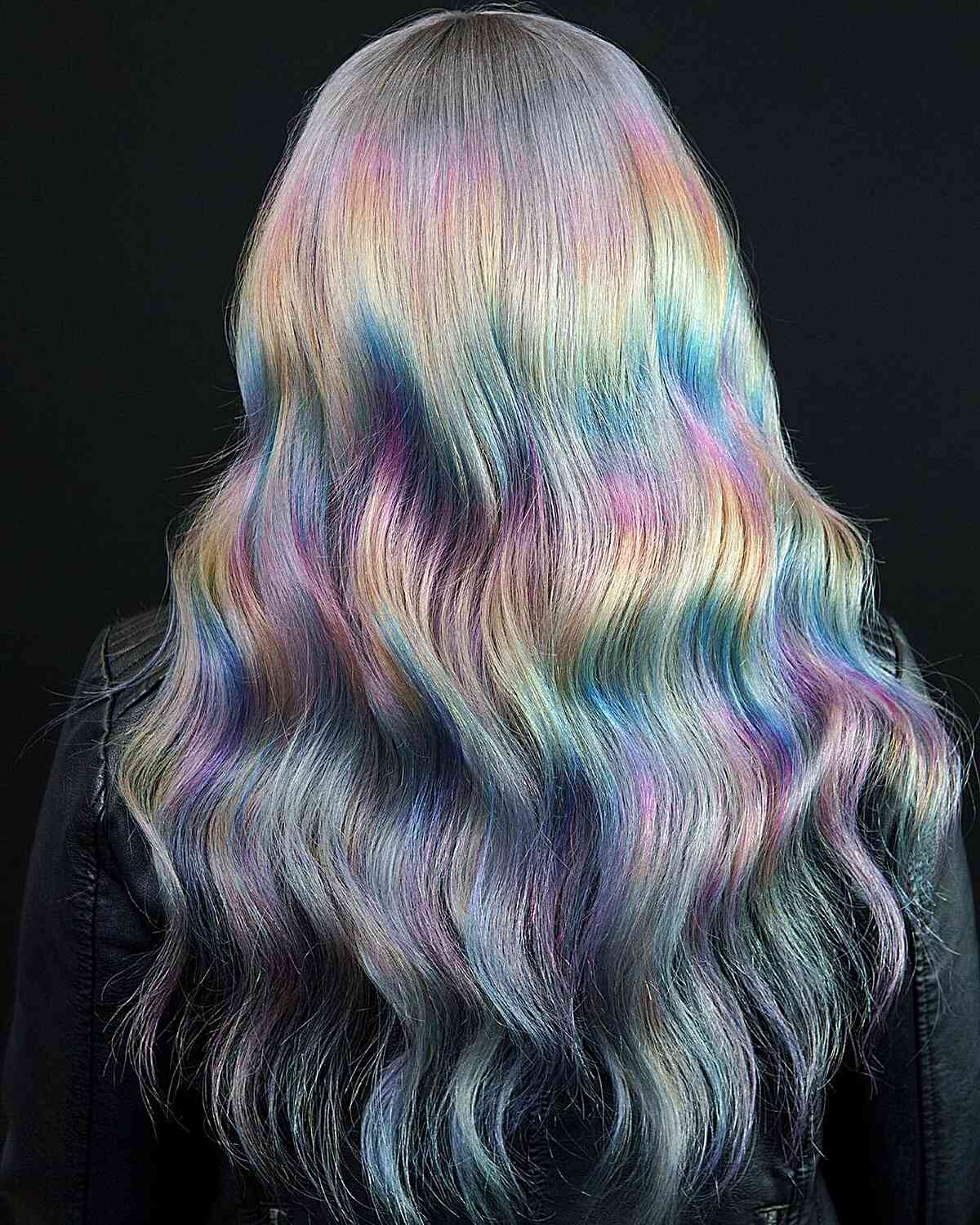 Opalescent Holographic Highlights and Long Soft Waves