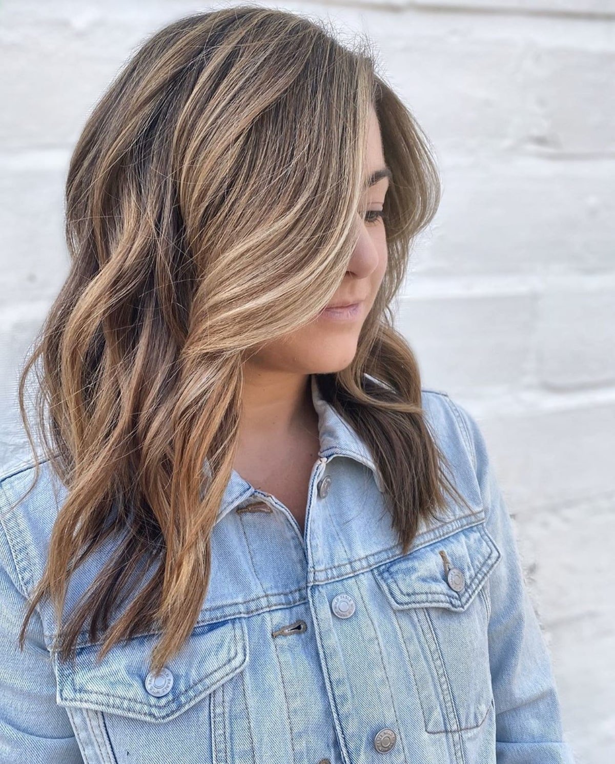 partial blonde highlights on brown hair