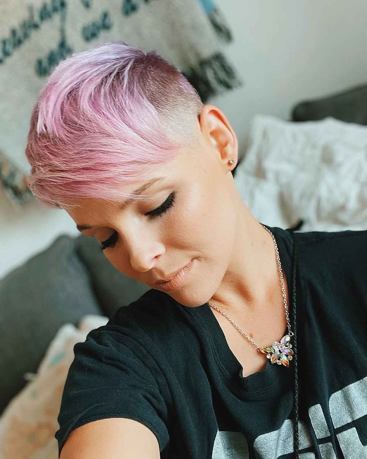 pink bangs hair color