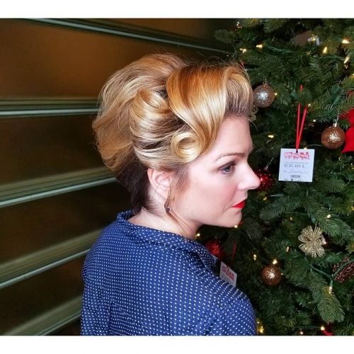 42 Pin Up Hairstyles That Scream 