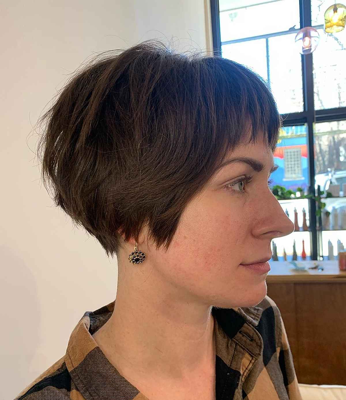 Pixie Bob with Short Bangs and Messy Layers