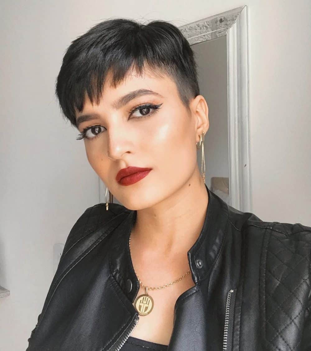 19 Photos Of Pixie Cut With Bangs Prove This Is Trendy In 2021 