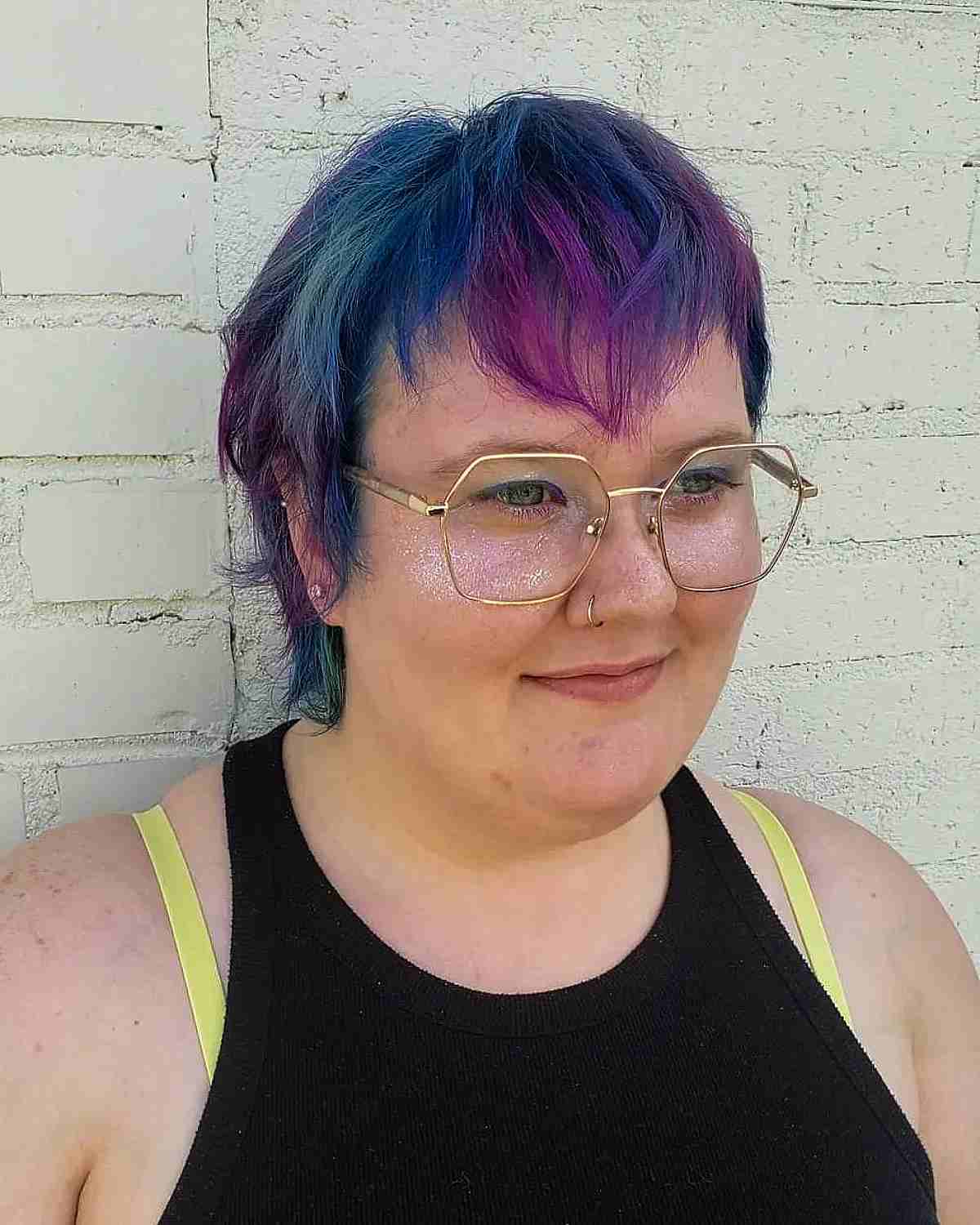 Pixie Mullet with V-Shaped Bangs for Chubby-Faced Women