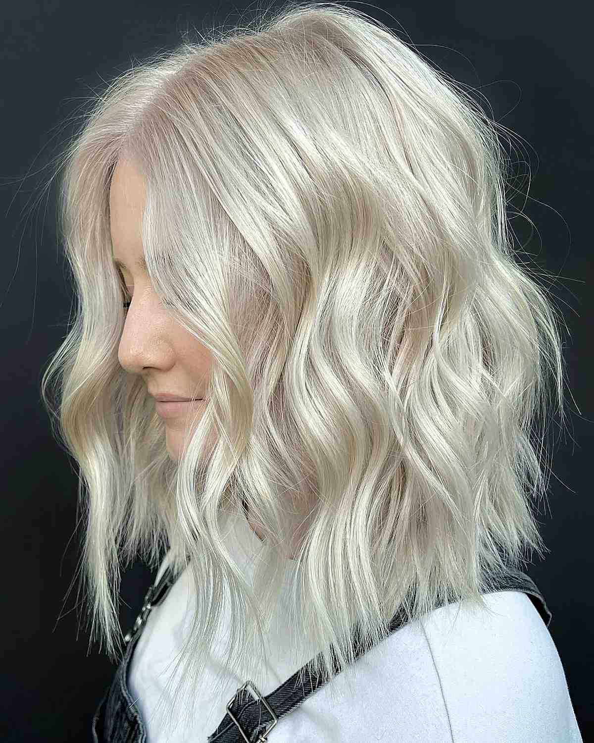 platinum blonde hair with honey highlights 