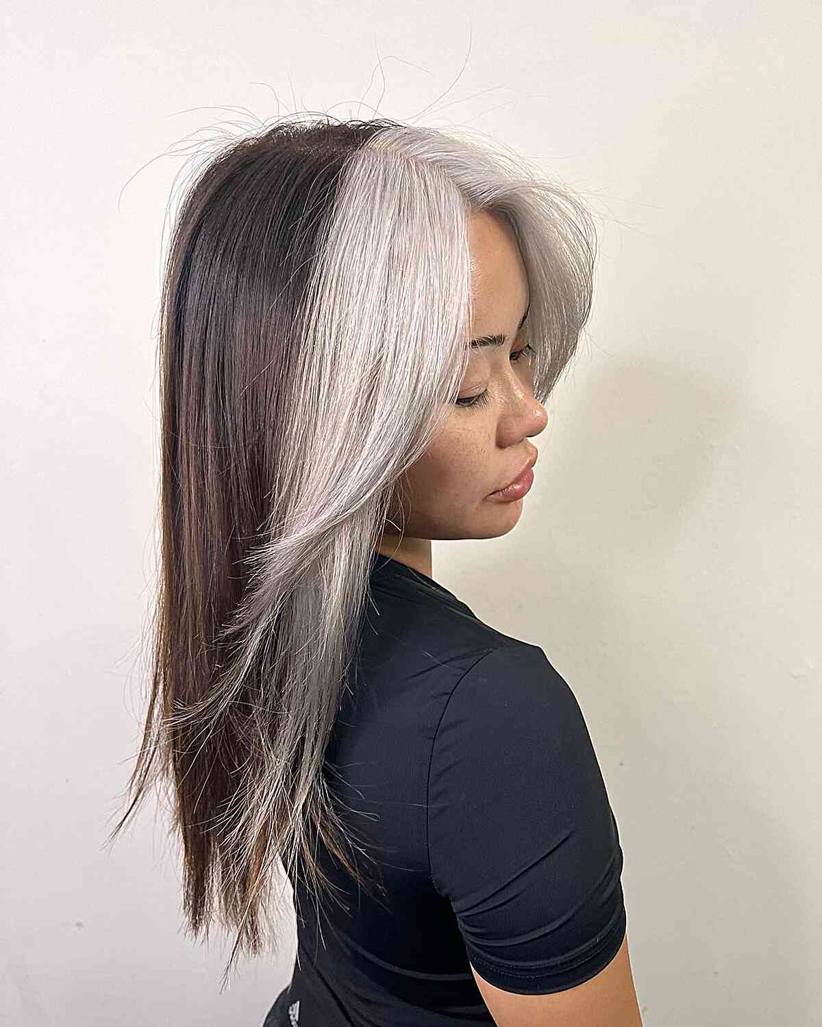Platinum Face Frame on Brown Hair with Straight Layers for Thin-Haired Women