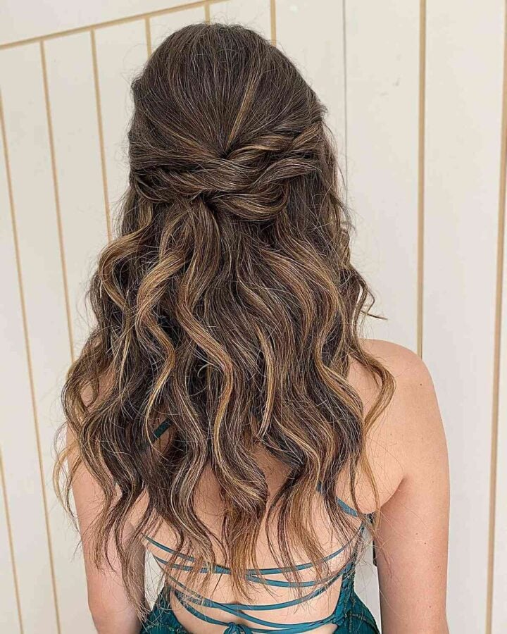 25 Perfectly Gorgeous Down Hairstyles For Prom 2024 