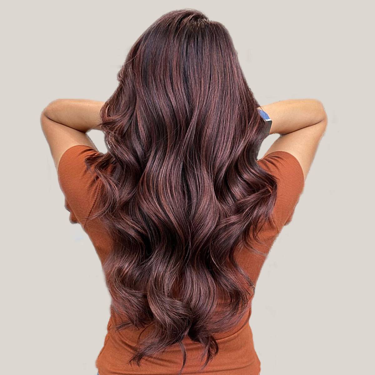 https://content.latest-hairstyles.com/wp-content/uploads/reddish-brown-hair-1x1-1.jpg