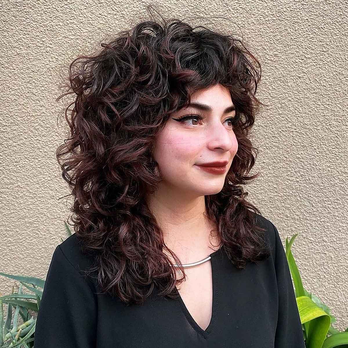 Retro Long Curly Shaggy Hairstyle