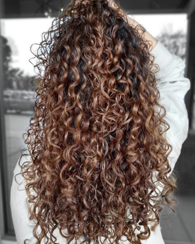 24 Stunning Examples of Balayage for Dark Hair (2023 Pics)