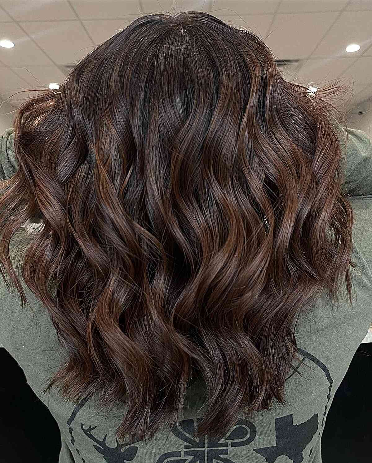 Rich Chocolate Balayage with Brown Chestnut Highlights for Mid-Length Hair with Wavy Layers