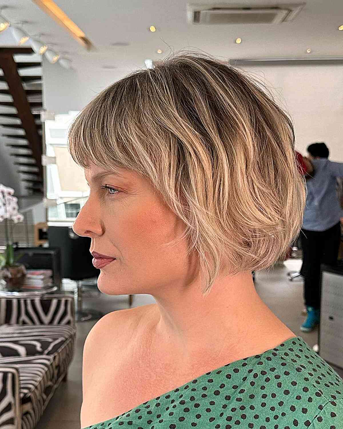 Rooted Blonde Short Bobbed Hair with Fringe for Ladies Aged 40 and Up