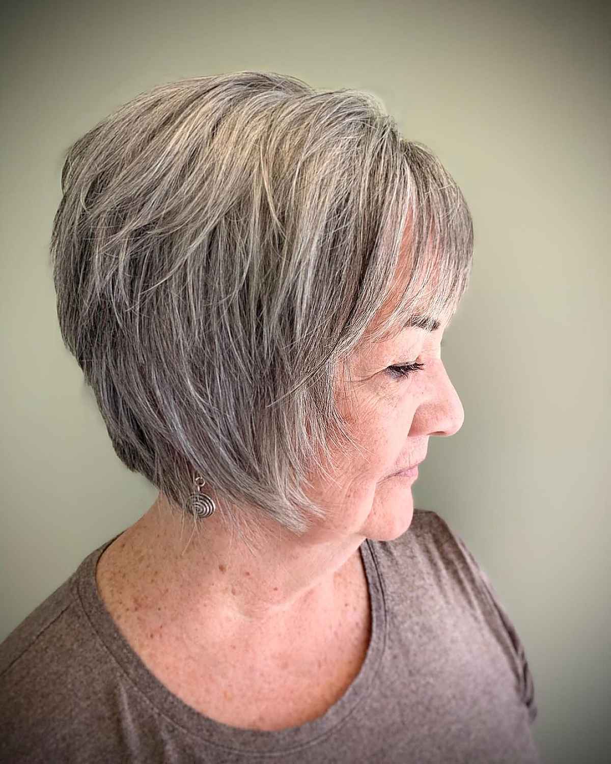 Salt-and-Pepper Short Bob with Choppy Layers