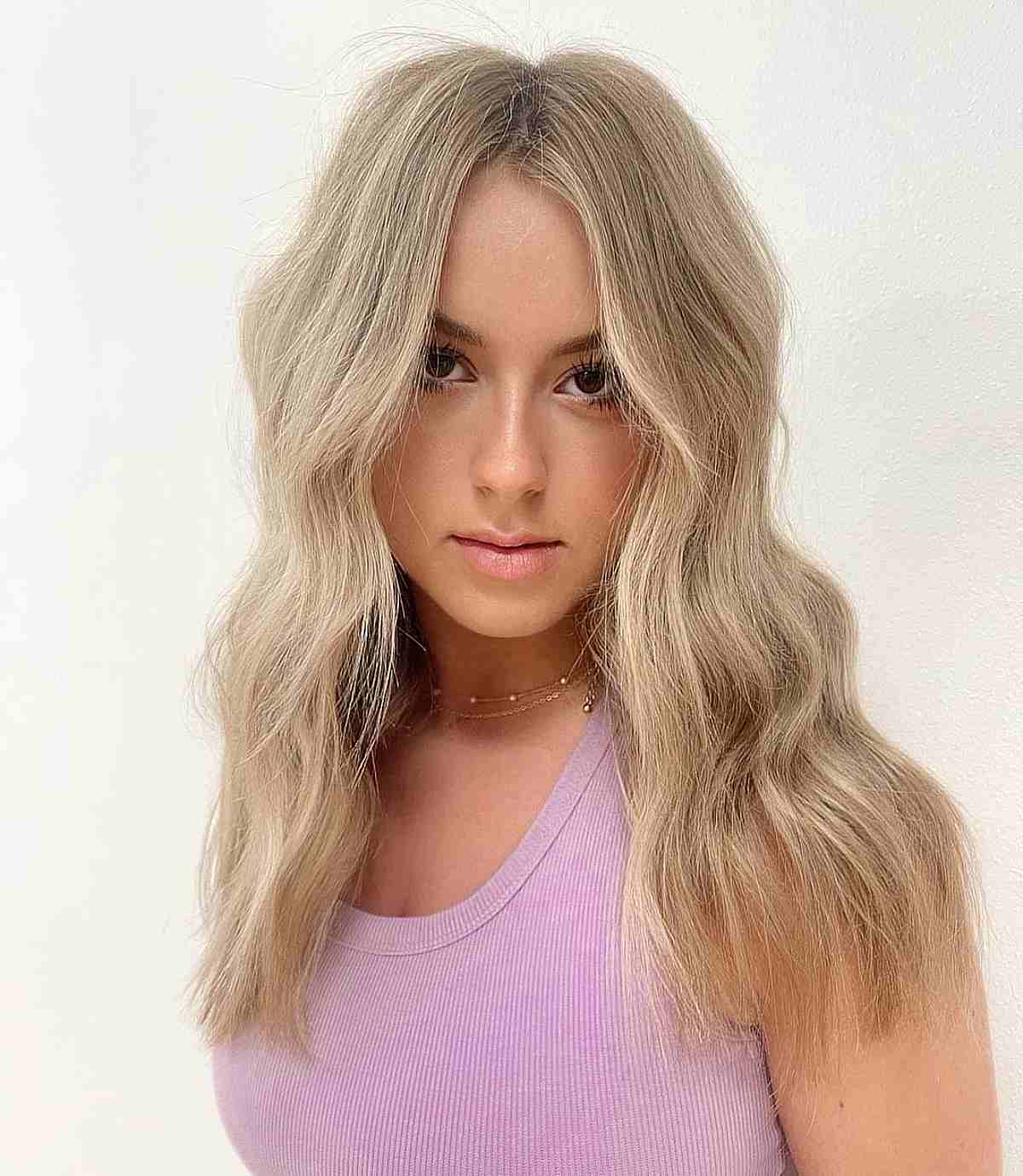 Head-Turning Sandy Blonde Hair Color Idea