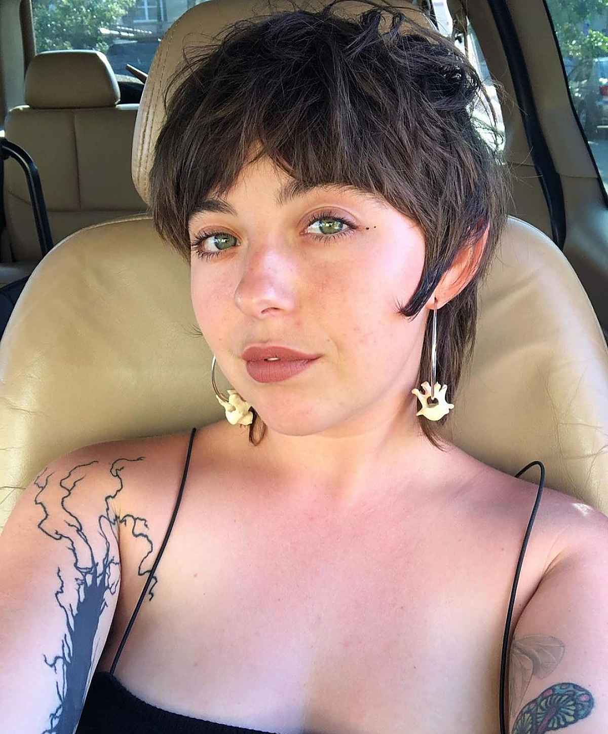 shaggy pixie with bangs