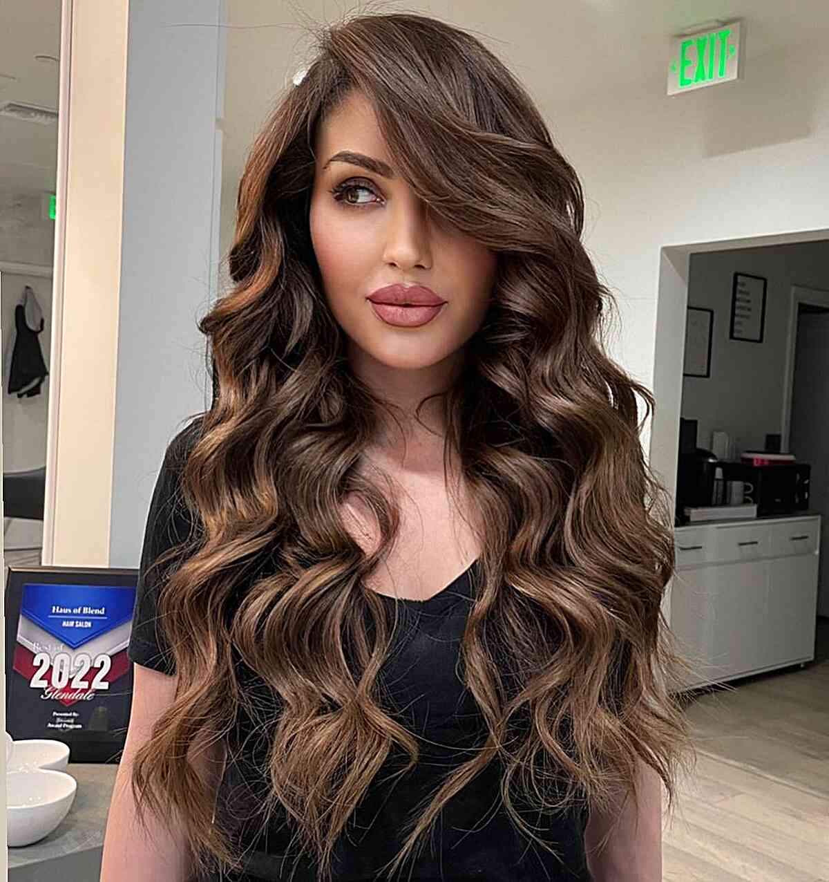 Shiny Bouncy Layers with Soft Curls Professional Hair