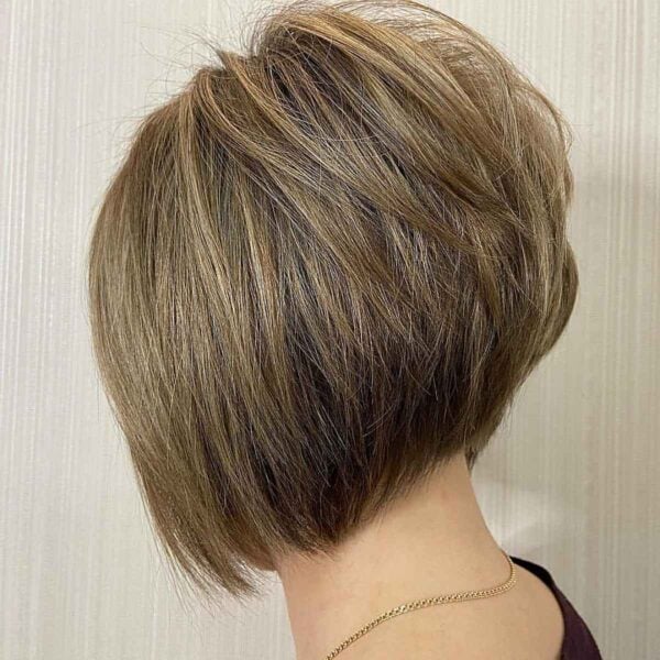 25 High Stacked, Inverted Bob Haircuts for Edgy, Dramatic Look