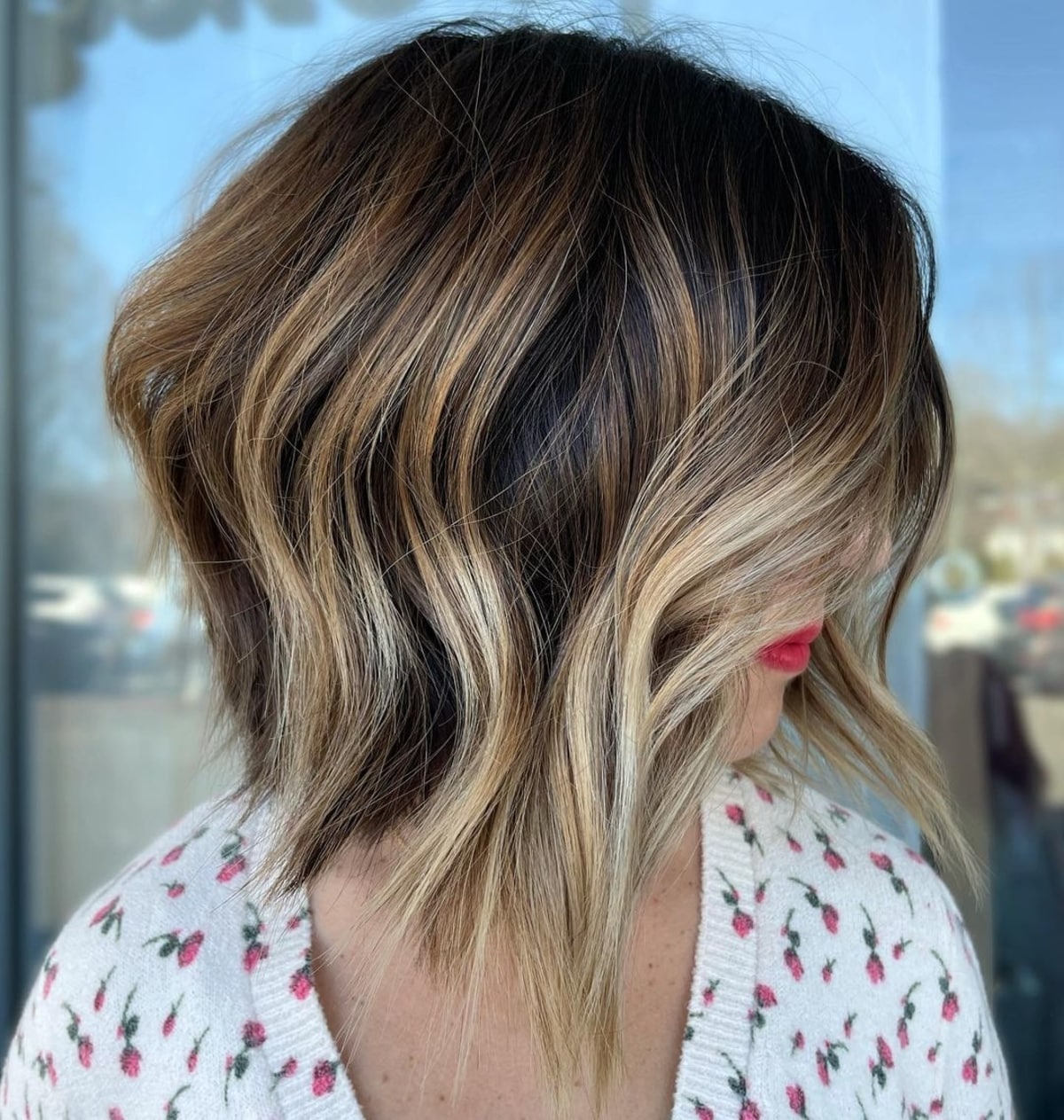 Beautiful Short Hair with Highlights