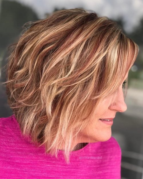 Sweet Short Blonde Hair with Red Highlights